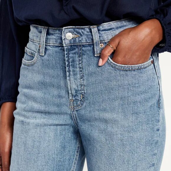 Old Navy Ladies Curvy Extra High-Waisted Straight Jeans / 12 Petite / New w Tags - Picture 9 of 11
